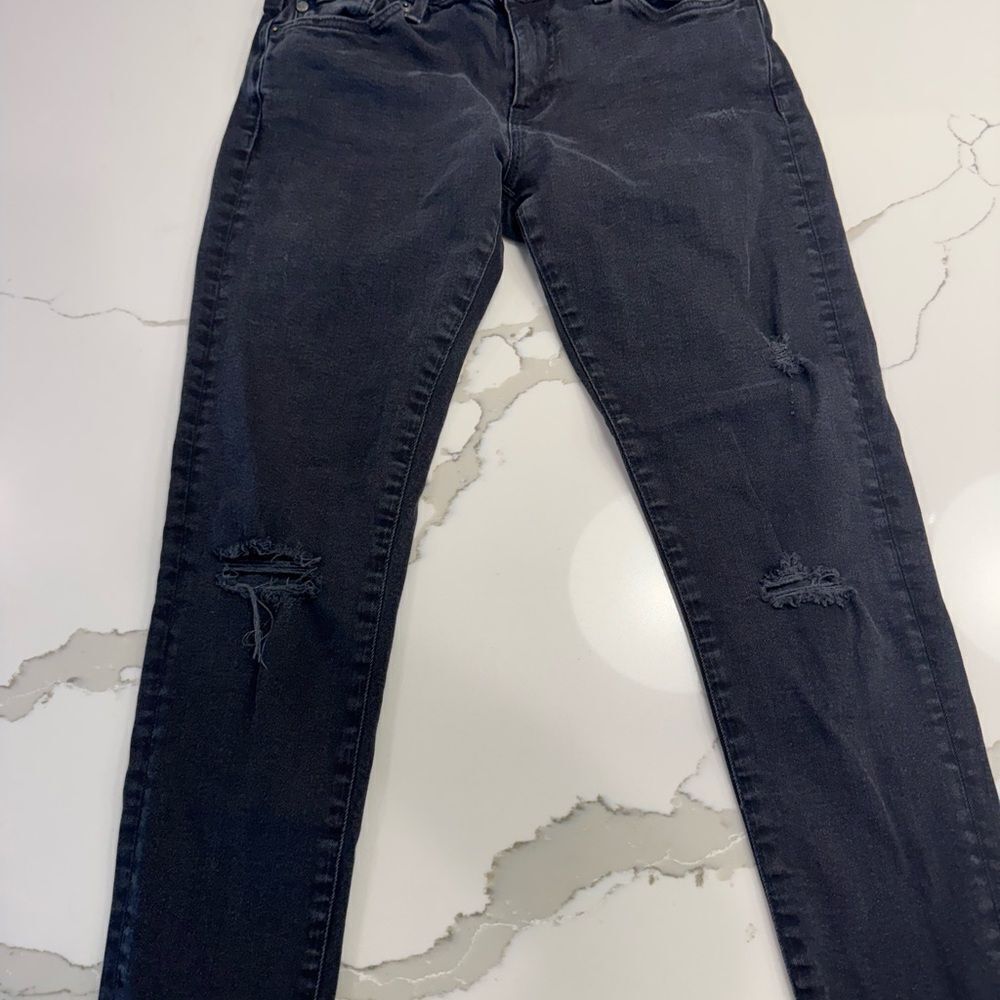 Women's Black Distressed Jeans